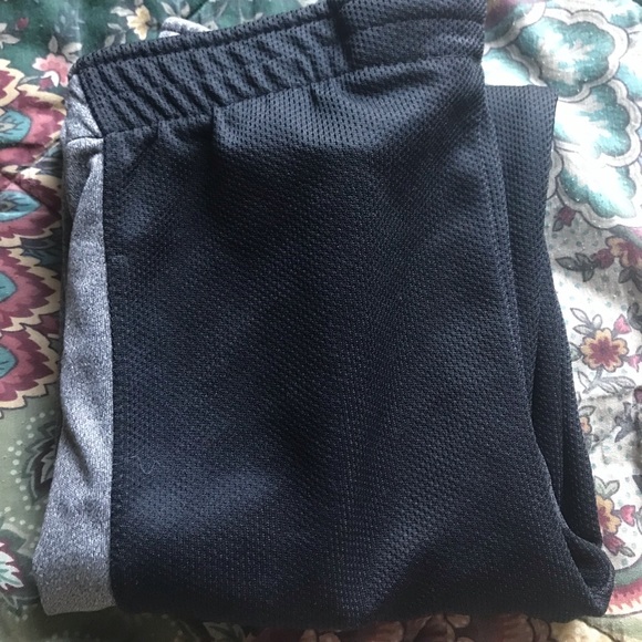 Black and grey pants - Picture 2 of 2